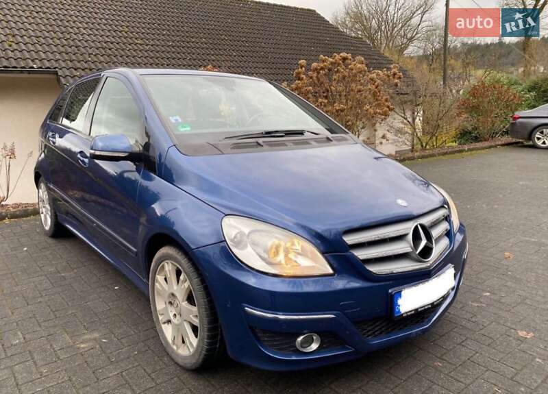 Хэтчбек Mercedes-Benz B-Class 2008 в 