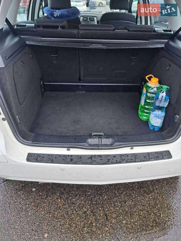 Хэтчбек Mercedes-Benz B-Class 2010 в Киеве фото 2 Хэтчбек Mercedes-Benz B-Class 2010 в Киеве