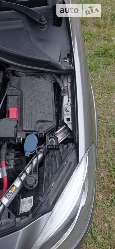 Хэтчбек Mercedes-Benz B-Class 2015 в Черкассах фото 26 Хэтчбек Mercedes-Benz B-Class 2015 в Черкассах