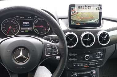 Хэтчбек Mercedes-Benz B-Class 2015 в 