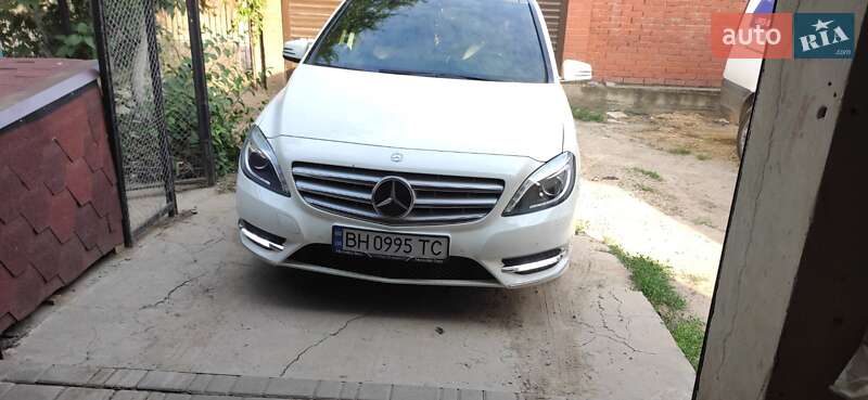 Хэтчбек Mercedes-Benz B-Class 2014 в Черноморске