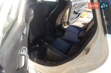 Хетчбек Mercedes-Benz B-Class 2014 в 