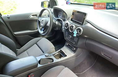 Хэтчбек Mercedes-Benz B-Class 2017 в Киеве