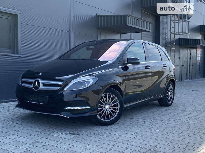 Хэтчбек Mercedes-Benz B-Class 2015 в Киеве