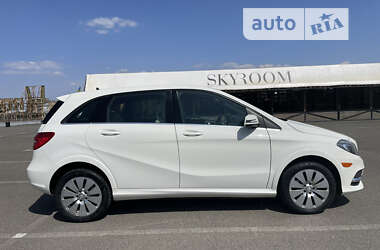 Хэтчбек Mercedes-Benz B-Class 2014 в Киеве