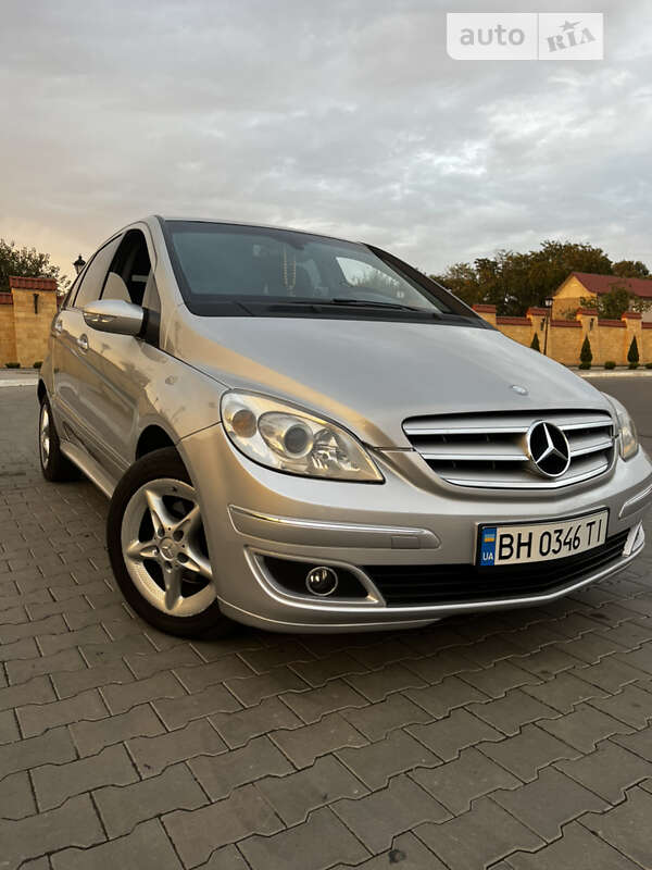 Хэтчбек Mercedes-Benz B-Class 2006 в 
