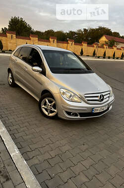 Хэтчбек Mercedes-Benz B-Class 2006 в 