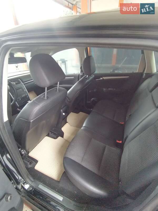Хэтчбек Mercedes-Benz B-Class 2009 в Ужгороде