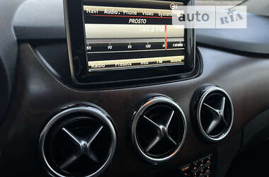 Хэтчбек Mercedes-Benz B-Class 2014 в 