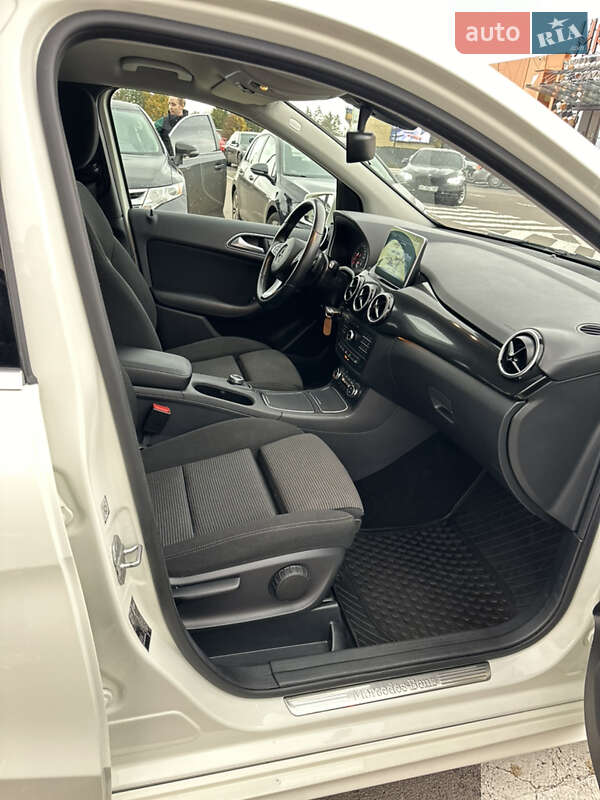 Хэтчбек Mercedes-Benz B-Class 2016 в Ровно