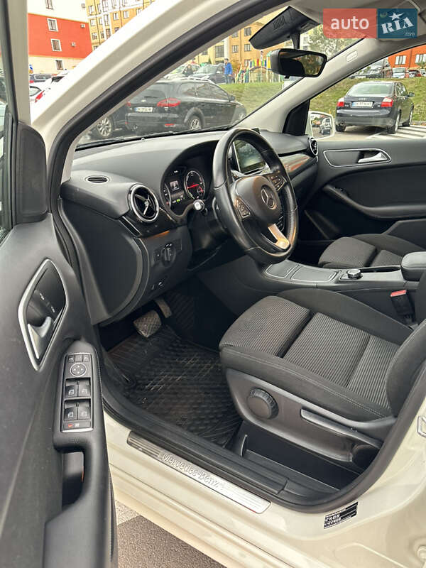 Хэтчбек Mercedes-Benz B-Class 2016 в Ровно