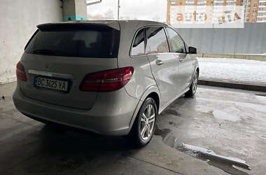 Хетчбек Mercedes-Benz B-Class 2016 в 