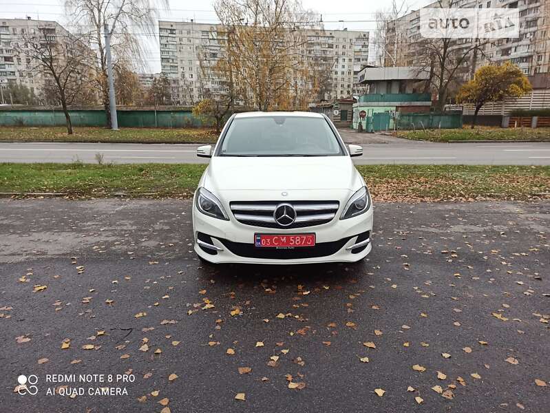 Хетчбек Mercedes-Benz B-Class 2016 в Дніпрі фото 8 Хетчбек Mercedes-Benz B-Class 2016 в Дніпрі