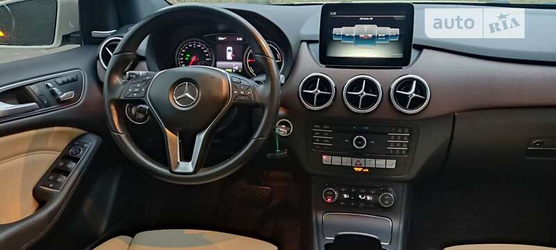 Хэтчбек Mercedes-Benz B-Class 2017 в Виннице