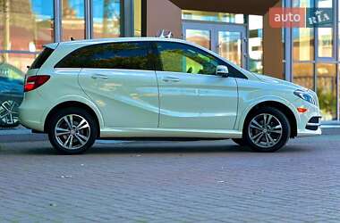 Хэтчбек Mercedes-Benz B-Class 2015 в Киеве