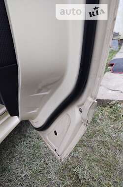 Хэтчбек Mercedes-Benz B-Class 2010 в 