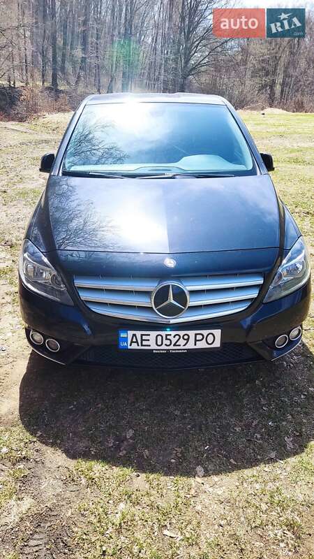 Mercedes-Benz B-Class 2013