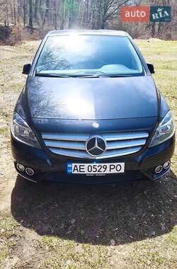 Хетчбек Mercedes-Benz B-Class 2013 в 