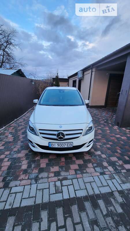 Хэтчбек Mercedes-Benz B-Class 2014 в Лубнах