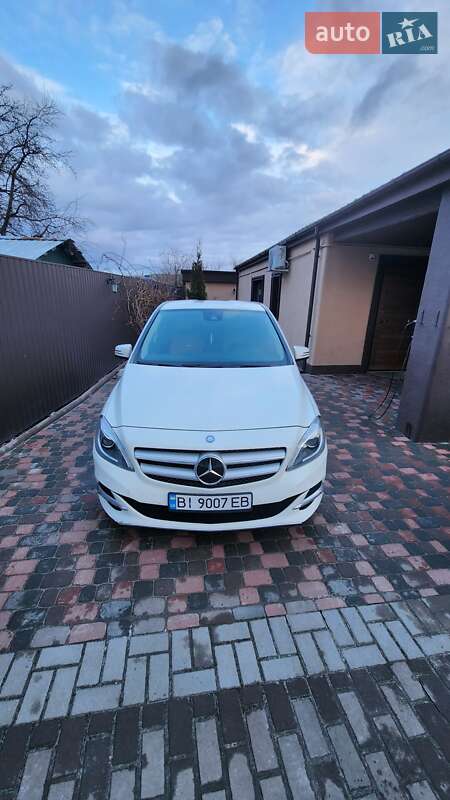 Mercedes-Benz B-Class 2014