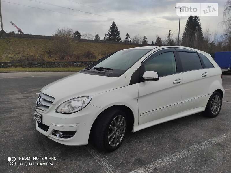 Хэтчбек Mercedes-Benz B-Class 2011 в Львове