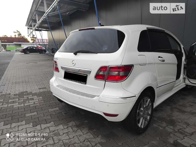 Хэтчбек Mercedes-Benz B-Class 2011 в Львове