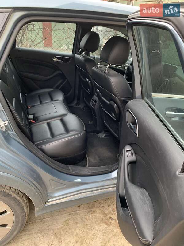 Хэтчбек Mercedes-Benz B-Class 2015 в Львове фото 3 Хэтчбек Mercedes-Benz B-Class 2015 в Львове