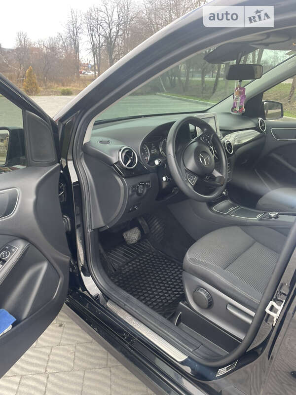 Хэтчбек Mercedes-Benz B-Class 2015 в Яворове