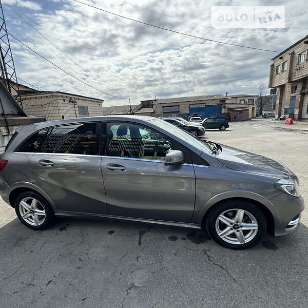 Хэтчбек Mercedes-Benz B-Class 2016 в Киеве фото 7 Хэтчбек Mercedes-Benz B-Class 2016 в Киеве