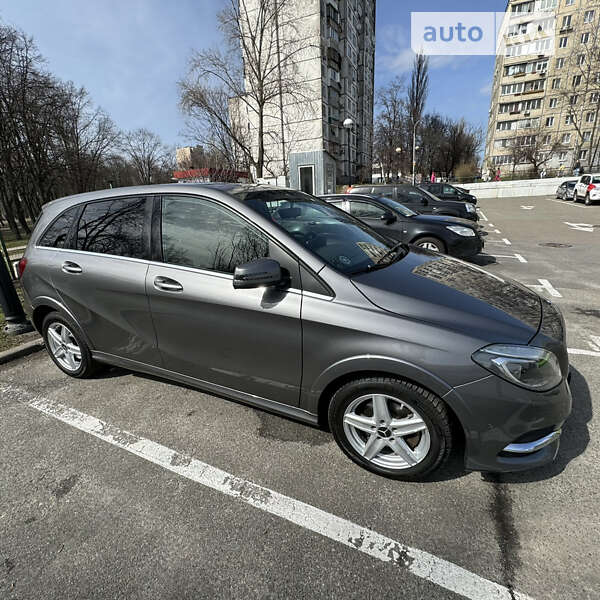 Хэтчбек Mercedes-Benz B-Class 2016 в Киеве фото 12 Хэтчбек Mercedes-Benz B-Class 2016 в Киеве