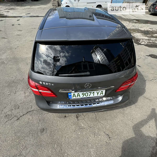 Хэтчбек Mercedes-Benz B-Class 2016 в Киеве фото 20 Хэтчбек Mercedes-Benz B-Class 2016 в Киеве