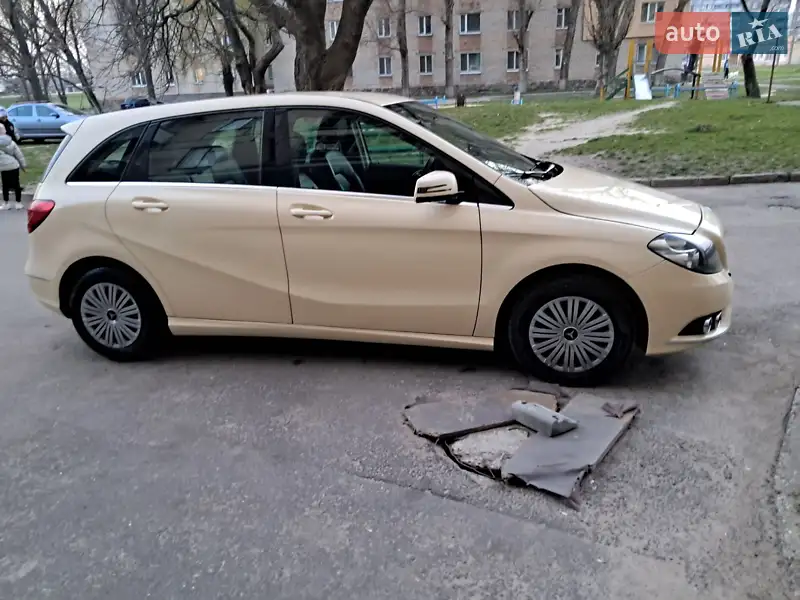 Mercedes-Benz B-Class 2012 VIN WDD2462001J128108 фото оголошення 5 з 39