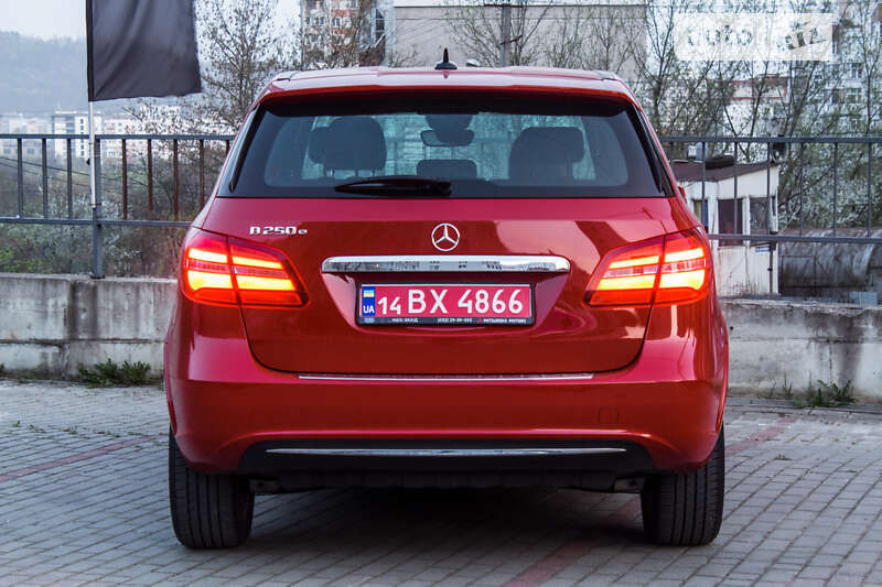 Хэтчбек Mercedes-Benz B-Class 2016 в Львове