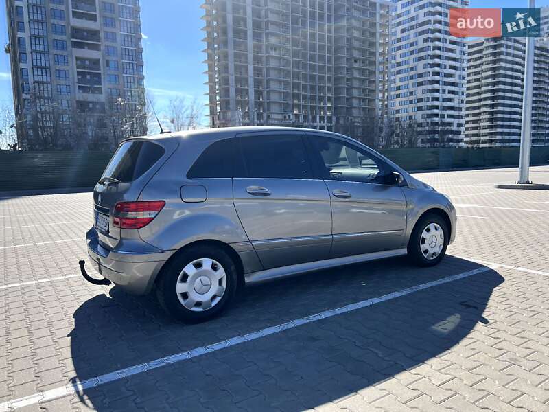 Хэтчбек Mercedes-Benz B-Class 2006 в Киеве