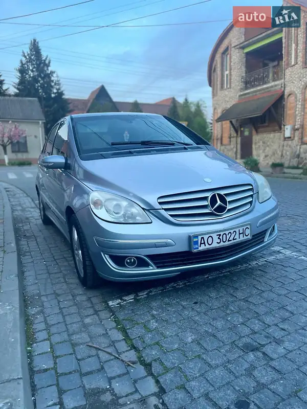 Mercedes-Benz B-Class