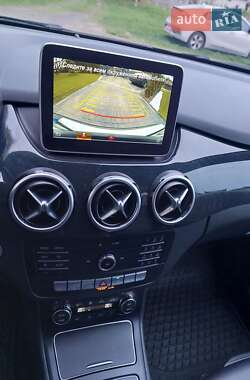 Хэтчбек Mercedes-Benz B-Class 2016 в 