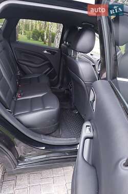 Хэтчбек Mercedes-Benz B-Class 2016 в 