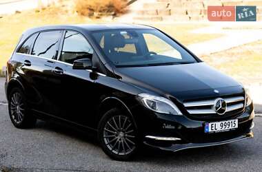 Хэтчбек Mercedes-Benz B-Class 2016 в 