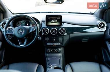 Хэтчбек Mercedes-Benz B-Class 2016 в 