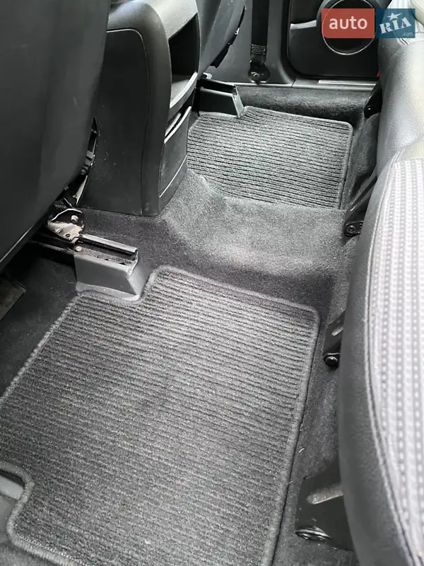 Mercedes-Benz B-Class 2005 VIN WDD2452311J054153 фото оголошення 34 з 78