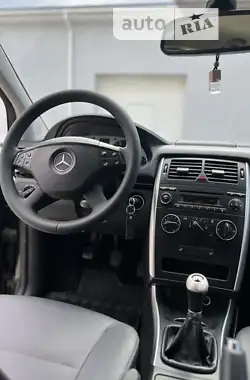 Mercedes-Benz B-Class 2010