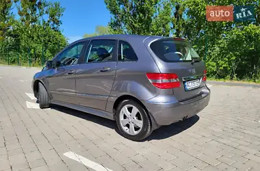 Mercedes-Benz B-Class 2010