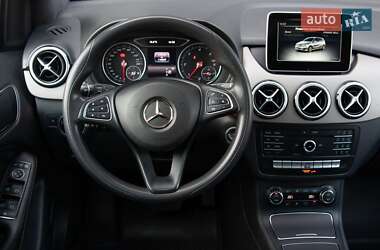 Хэтчбек Mercedes-Benz B-Class 2017 в 