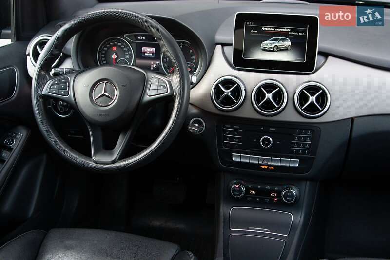 Хэтчбек Mercedes-Benz B-Class 2017 в Киеве