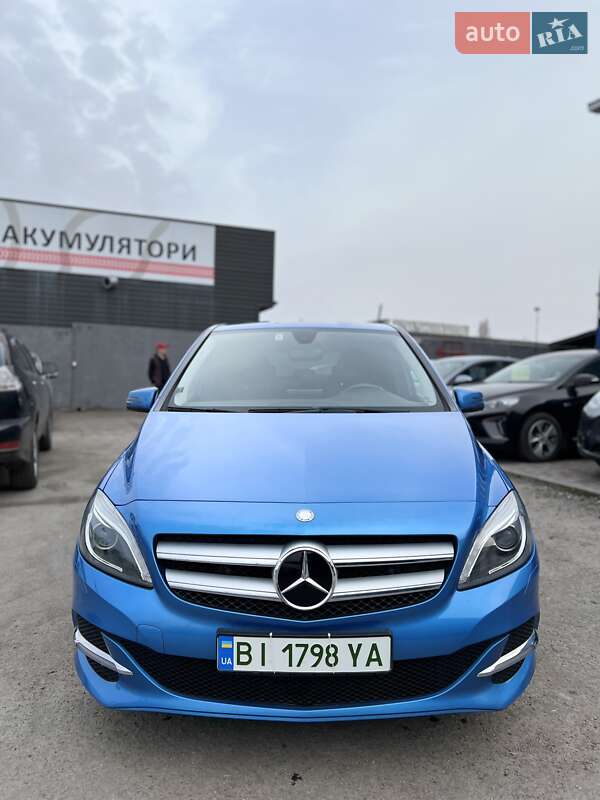 Хетчбек Mercedes-Benz B-Class 2016 в Кременчуці