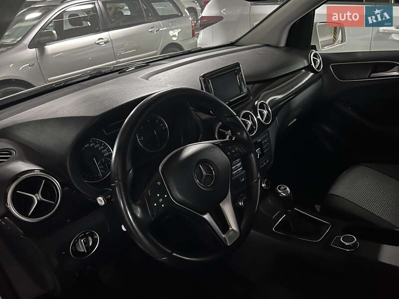 Хэтчбек Mercedes-Benz B-Class 2013 в Киеве