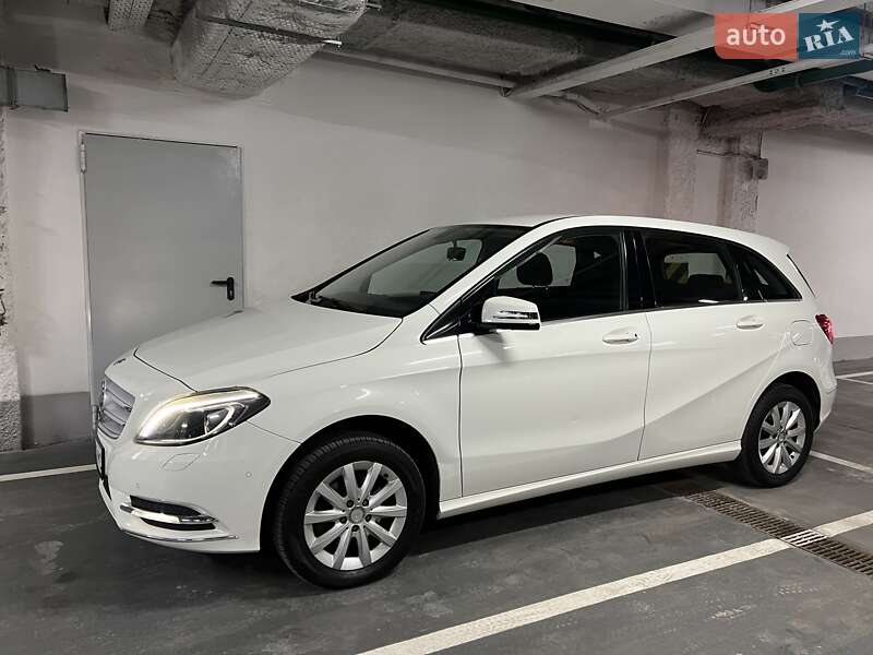 Хэтчбек Mercedes-Benz B-Class 2013 в Киеве