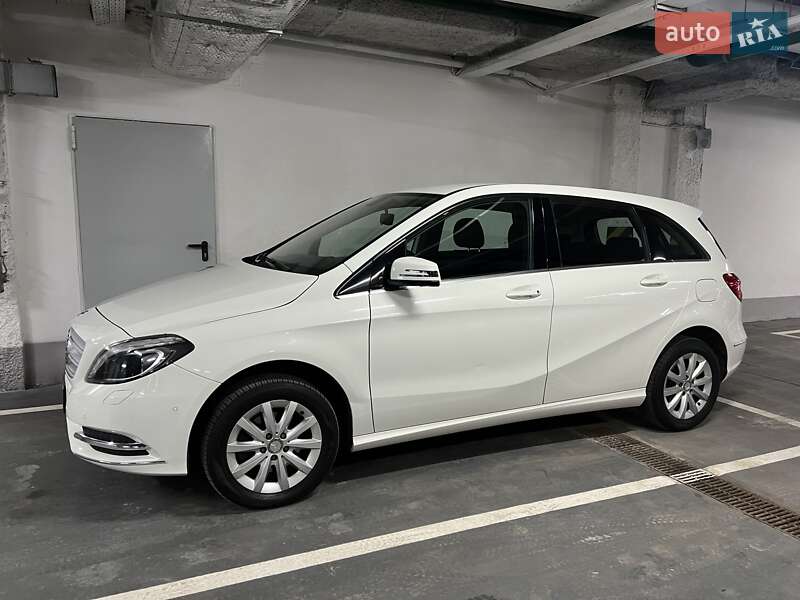 Хэтчбек Mercedes-Benz B-Class 2013 в Киеве