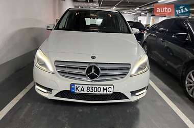 Хэтчбек Mercedes-Benz B-Class 2013 в 