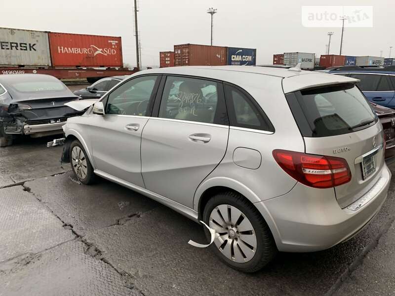 Хетчбек Mercedes-Benz B-Class 2017 в Шепетівці